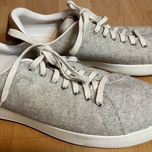 COLE HAAN Grand.os Women’s Tennis Felted Sneaker Grey Sz 8.5 Lace Flats